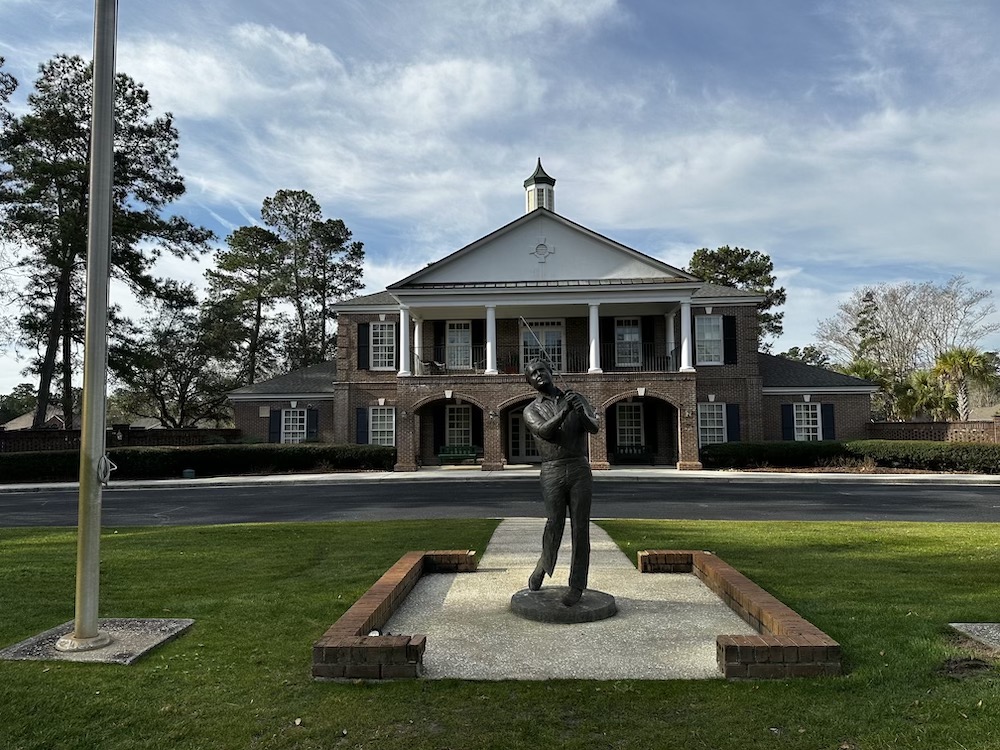 A pair of Jack Nicklaus designs are scheduled to close in May for improvements.